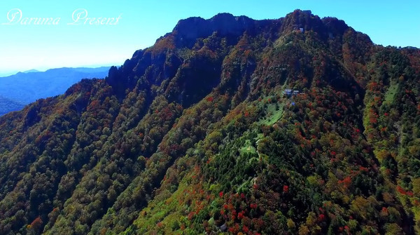 石鎚山 愛媛県西条市 の紅葉 例年の見頃は10月上旬 10月中旬 心残景色