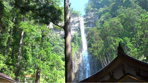 那智の滝 和歌山県東牟婁郡那智勝浦町 は 落差日本1位の滝 心残景色