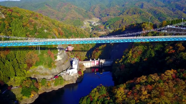 竜神峡 竜神大吊橋 茨城県常陸太田市 の紅葉 例年の見頃は11月中旬 11月下旬 心残景色